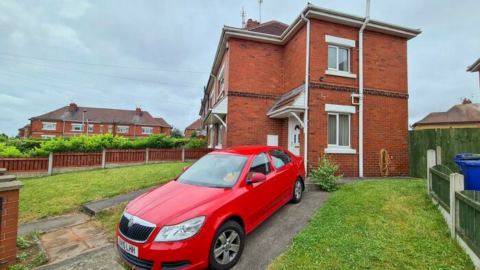 2 Bedroom House To Rent In Wheatley Hall Road, Doncaster, DN2