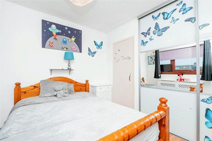 2 Bedroom Terraced House For Sale In Chapelfauld Green, Dunfermline, KY11