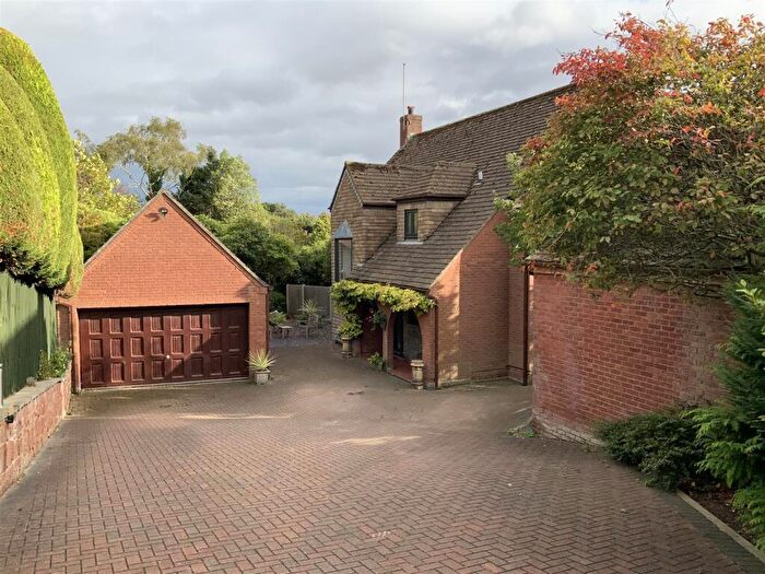 4 Bedroom Detached House For Sale In The Knap, Heswall, Wirral, CH60