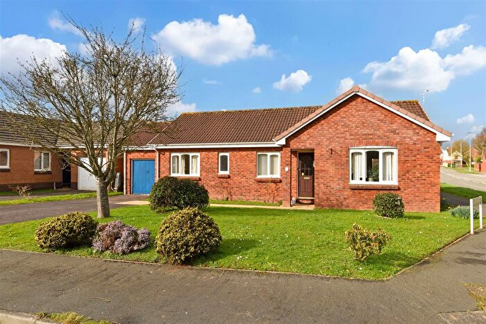 3 Bedroom Detached Bungalow For Sale In Spindlebury, Cullompton, EX15
