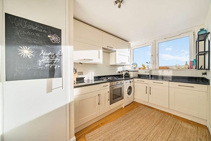 2 Bedroom Flat For Sale In King Charles House, Fulham, London, SW6