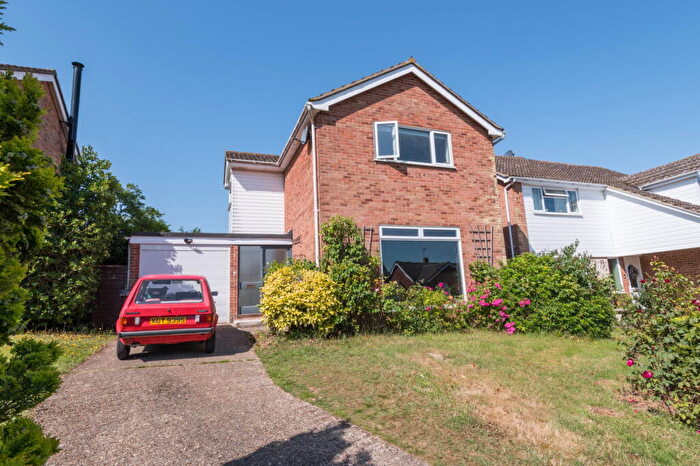 3 Bedroom Detached House For Sale In Meriton Rise, Hadleigh, IP7