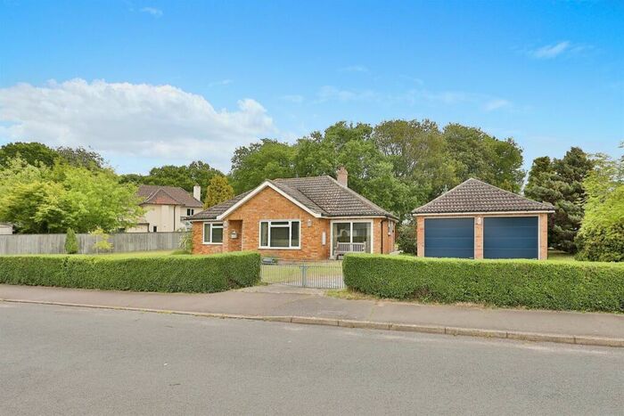 3 Bedroom Detached Bungalow For Sale In Eastfields, Narborough, King's Lynn, PE32