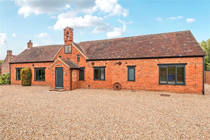 4 Bedroom Detached House To Rent In Winkfield Lane, Maidens Green, Winkfield, Berkshire, SL4