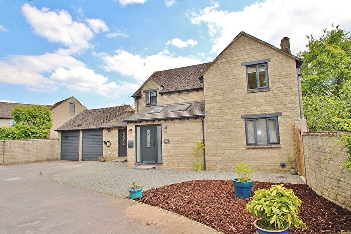 4 Bedroom Detached House For Sale In New Road, Bampton, OX18