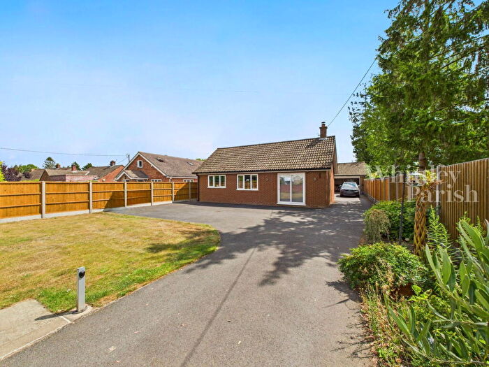 3 Bedroom Detached Bungalow For Sale In Heywood Road, Diss, IP22