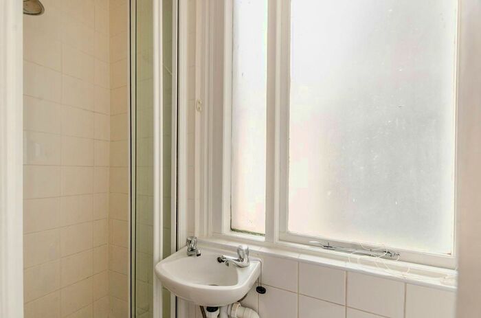 Studio To Rent In Prince Of Wales Terrace, South Kensington, London, W8