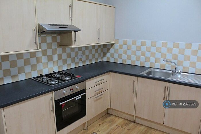 2 Bedroom Maisonette To Rent In Station Road, Urmston, Manchester, M41
