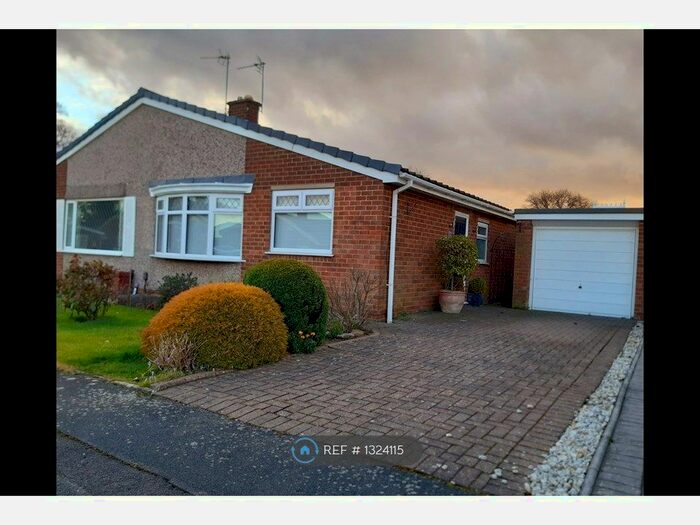 2 Bedroom Bungalow To Rent In Grisedale Crescent, Egglescliffe, Stockton-On-Tees, TS16