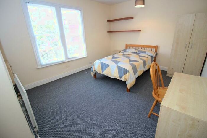 4 Bedroom House To Rent In / Bed/ Baths Union Road, Lincoln, Lincolnshire, LN1