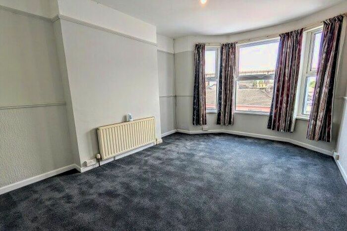 2 Bedroom Flat To Rent In Barton Avenue, Plymouth, PL2