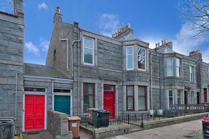 4 Bedroom End Of Terrace House To Rent In Hilton Street, Aberdeen, AB24