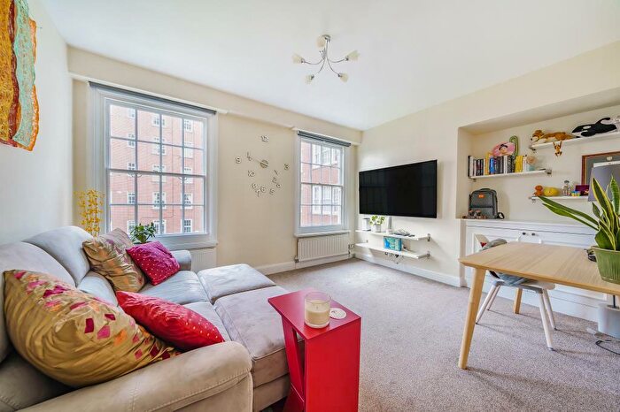 2 Bedroom Apartment To Rent In Apsley House, St Johns Wood, NW8