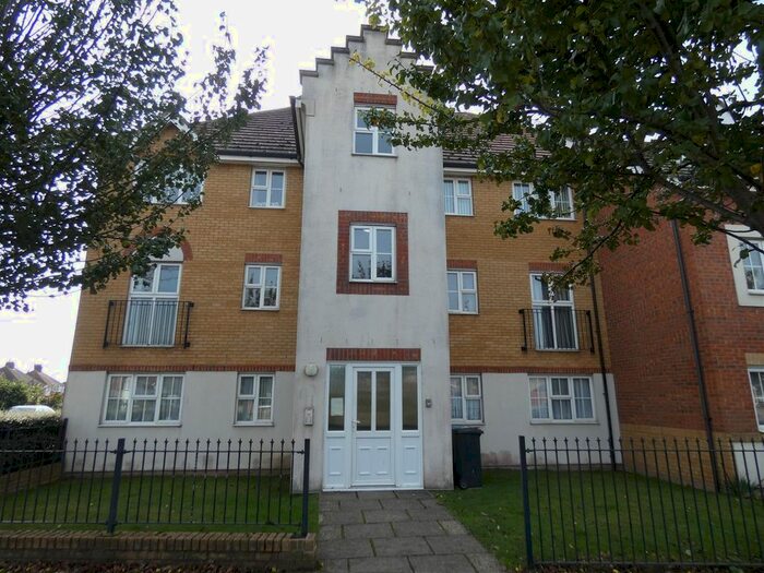 2 Bedroom Flat To Rent In The Chase, Montefiore Avenue, Ramsgate, CT11