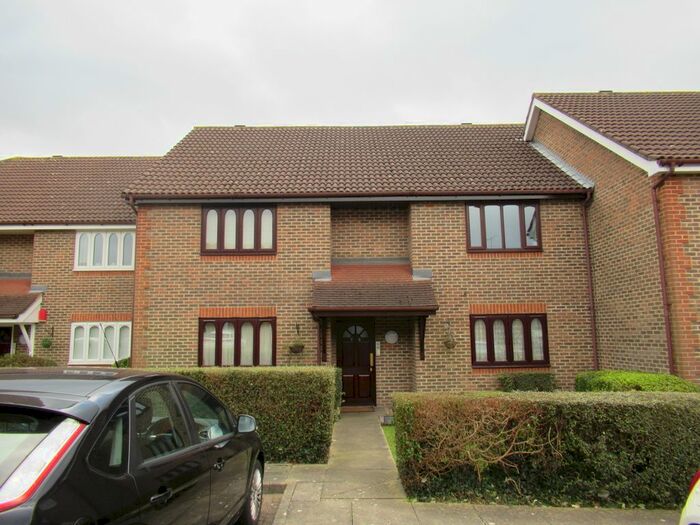 1 Bedroom Flat To Rent In Westminster Gardens, London, E4