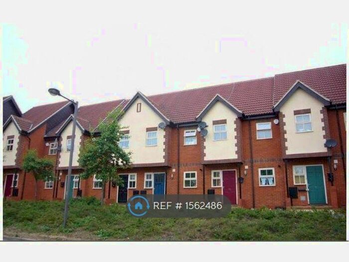3 Bedroom Terraced House To Rent In Levens Hall Drive, Westcroft, Milton Keynes, MK4