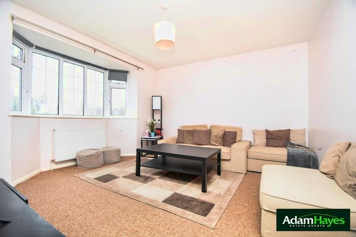 1 Bedroom Flat To Rent In Okehampton Close, North Finchley, N12