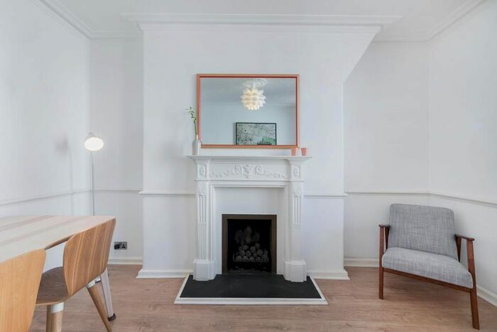 1 Bedroom Flat To Rent In Cleveland Street, Fitzrovia, W1T