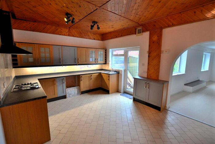 3 Bedroom Terraced House For Sale In Hall Croft, Shepshed, Loughborough, Leicestershire, LE12
