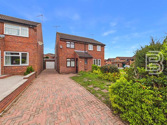 2 Bedroom Semi Detached House For Sale In Dreyer Close, Bilton, Rugby, CV22