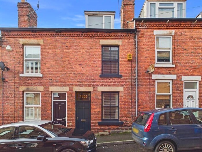 2 Bedroom Terraced House For Sale In Marr Terrace, Sheffield, S10