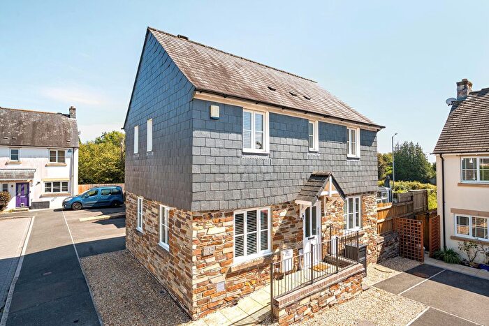 3 Bedroom Detached House For Sale In Boconnoc Avenue, Callington, Cornwall, PL17