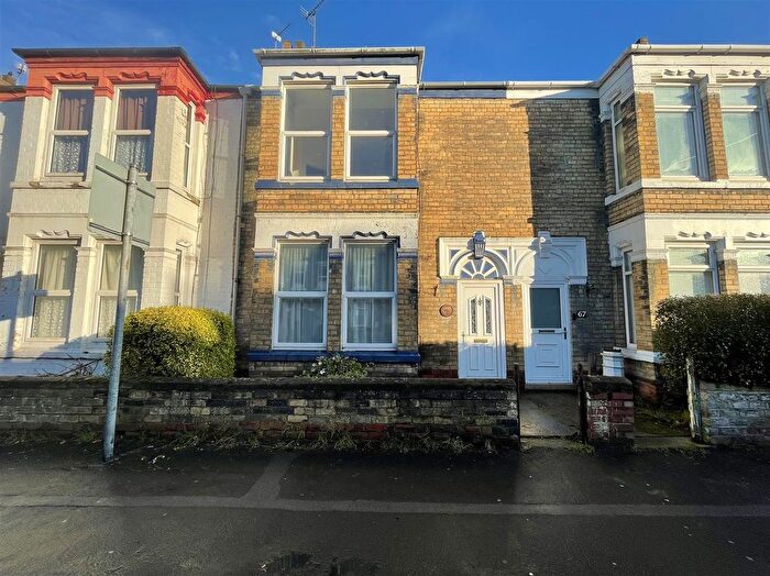 3 Bedroom Terraced House To Rent In Brook Street, Selby, YO8