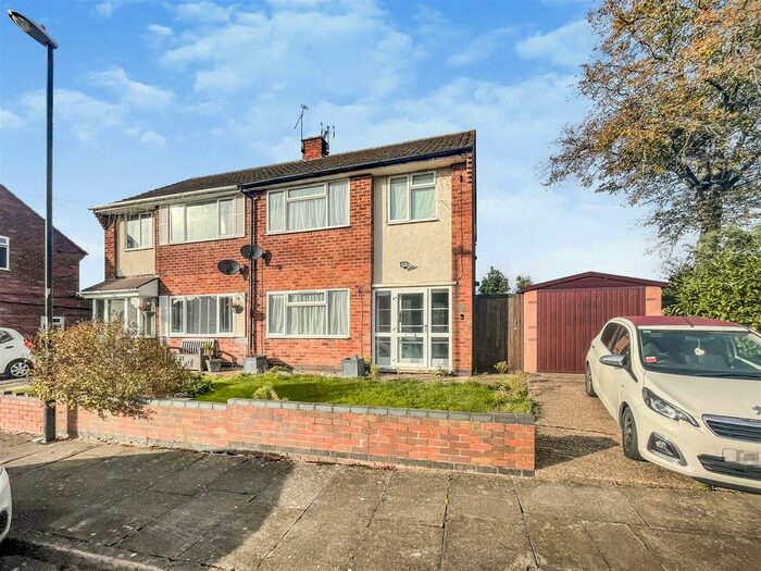 3 Bedroom Semi-Detached House To Rent In Kendon Avenue, Coundon, Coventry, CV6