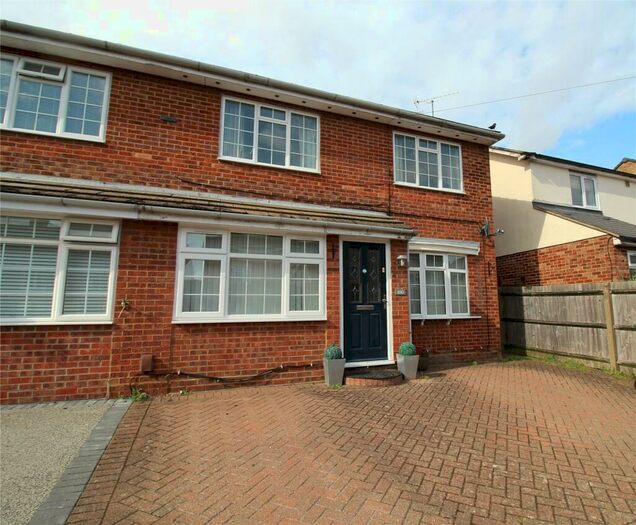 3 Bedroom Semi-Detached House To Rent In Horsecroft Road, Hemel Hempstead, Hertfordshire, HP1