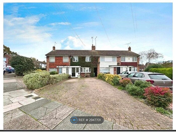 3 Bedroom Terraced House To Rent In Taunton Close, Bexleyheath, DA7