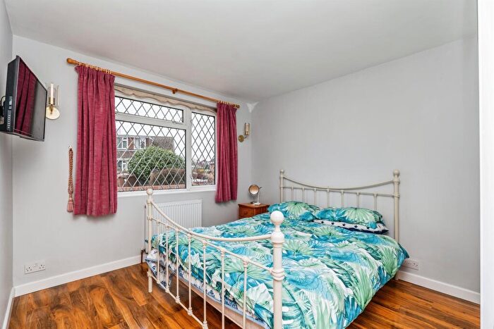 3 Bedroom Detached Bungalow For Sale In Orchard Close, North Baddesley, Southampton, SO52