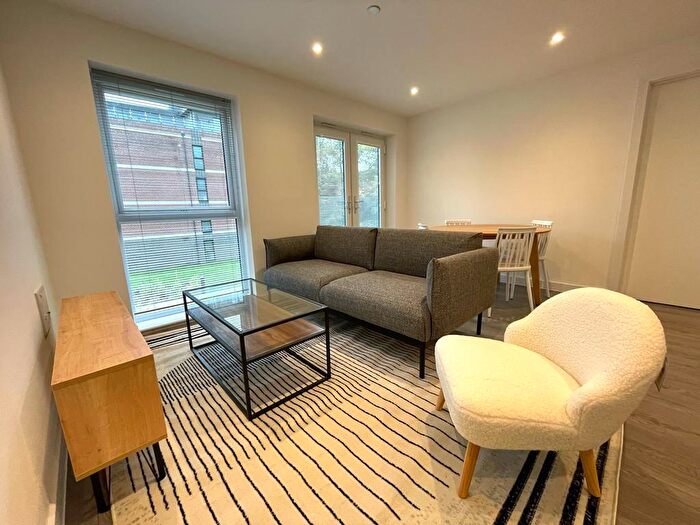 2 Bedroom Apartment To Rent In Alexandra Park, LS4