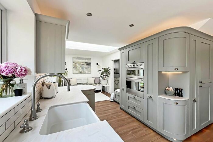 3 Bedroom Detached House For Sale In Pevensey Road, Worthing, West Sussex, BN11