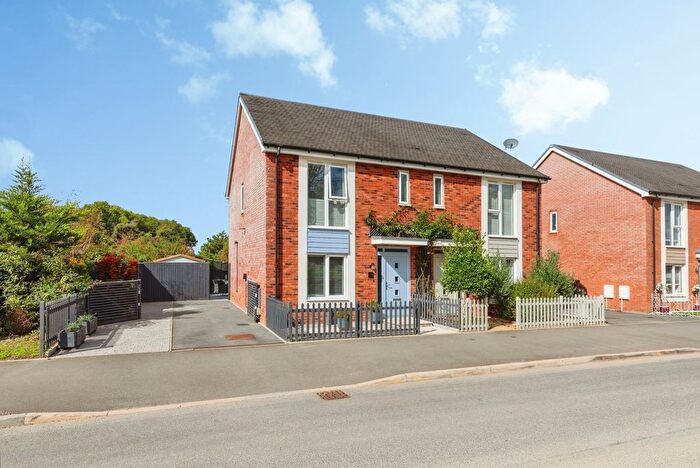 3 Bedroom Semi Detached House For Sale In Bailey Avenue, Meon Vale, Stratford-Upon-Avon, Warwickshire, CV37