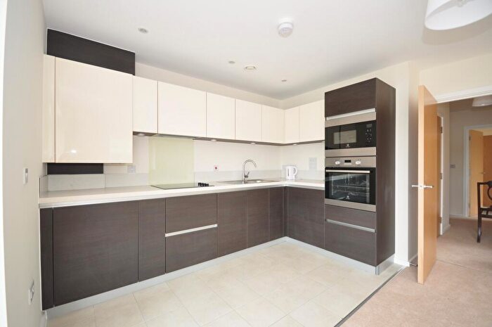 2 Bedroom Penthouse To Rent In The Shoreway, St Mary's Island, Chatham, ME4