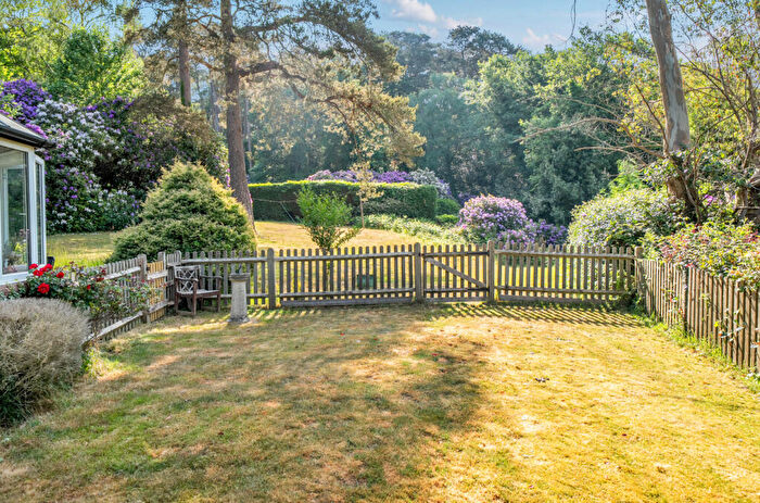 4 Bedroom Detached House For Sale In Headley Road, Grayshott, Hindhead, Hampshire, GU26