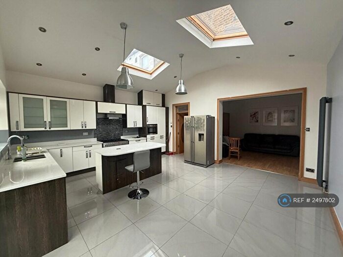 5 Bedroom Terraced House To Rent In Ladysmith Avenue, Ilford, IG2