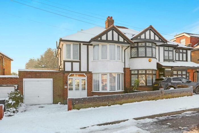 3 Bedroom Semi-Detached House To Rent In Broadmead Road, Woodford, IG8