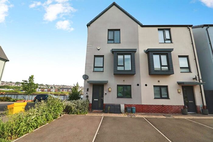 4 Bedroom Semi-Detached House For Sale In Ffordd Pentre, Barry, CF62