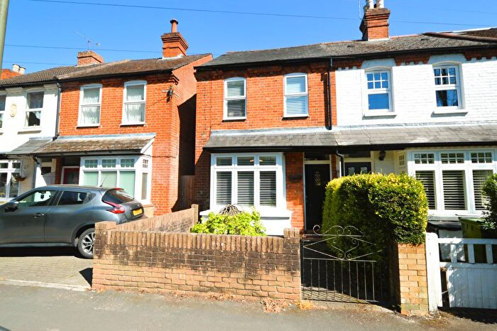 3 Bedroom End Terrace House For Sale In Kings Ride, Camberley, GU15