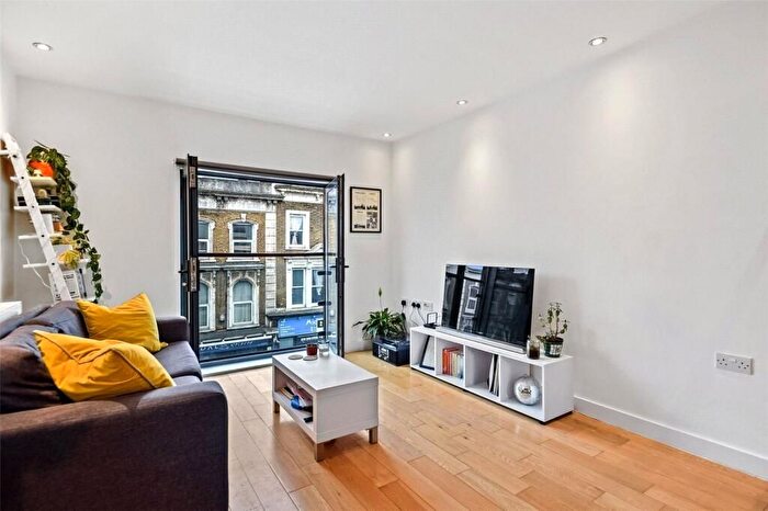 1 Bedroom Flat For Sale In Graham Road, London, E8