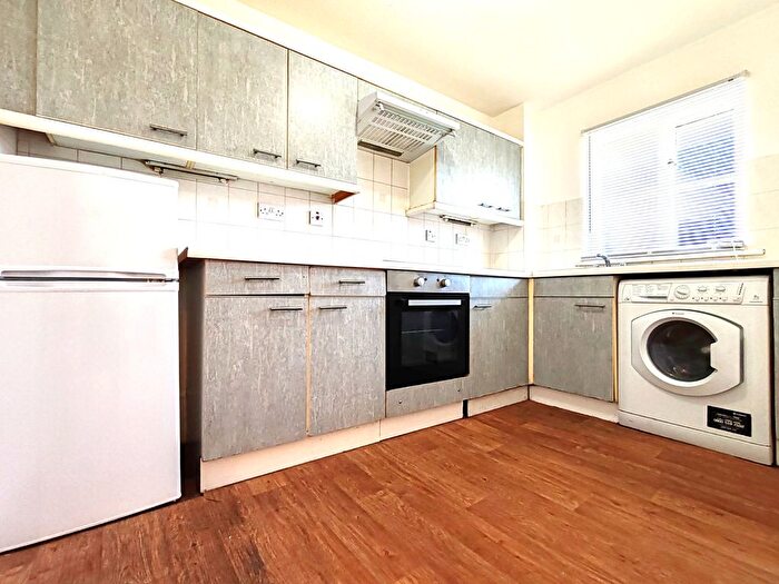1 Bedroom Flat To Rent In Springfield Court, Forsythia Close, Ilford, Essex, IG1