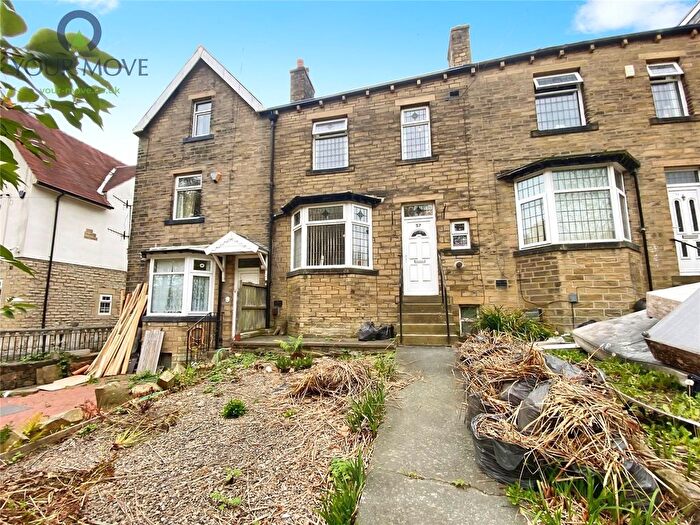 3 Bedroom Terraced House For Sale In Grafton Road, Keighley, West Yorkshire, BD21