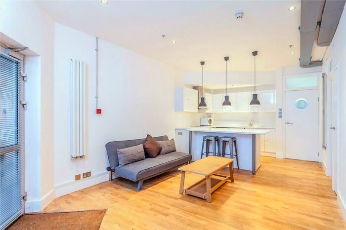 2 Bedroom Apartment To Rent In Balmes Road, London, N1