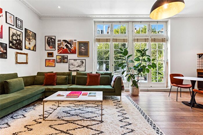 1 Bedroom Flat To Rent In Pembridge Crescent, London, W11