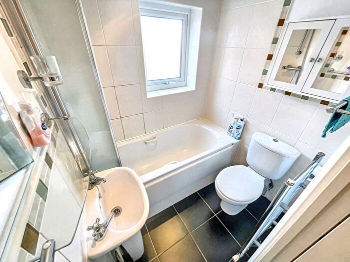 2 Bedroom Flat For Sale In St. Vincent Street, South Shields, NE33