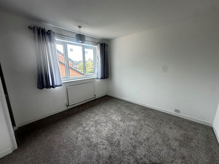 3 Bedroom Property To Rent In Fountains Road, Stockport, SK7