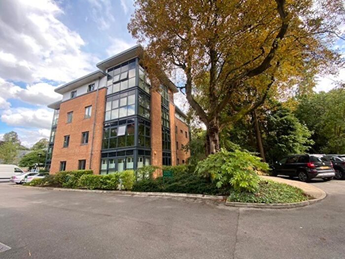 2 Bedroom Apartment To Rent In Larke Rise, West Didsbury, Manchester, M20