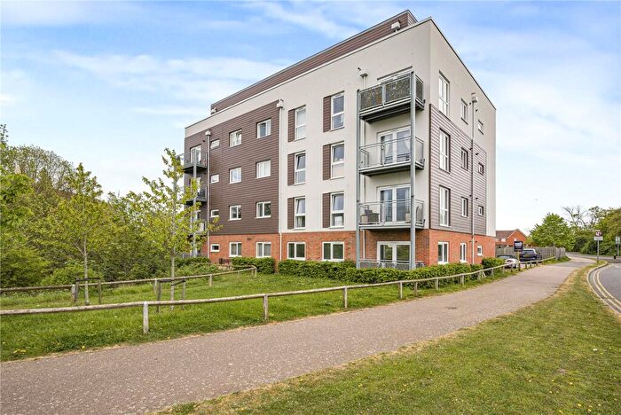 1 Bedroom Flat For Sale In Fourier Grove, Dartford, Kent, DA1