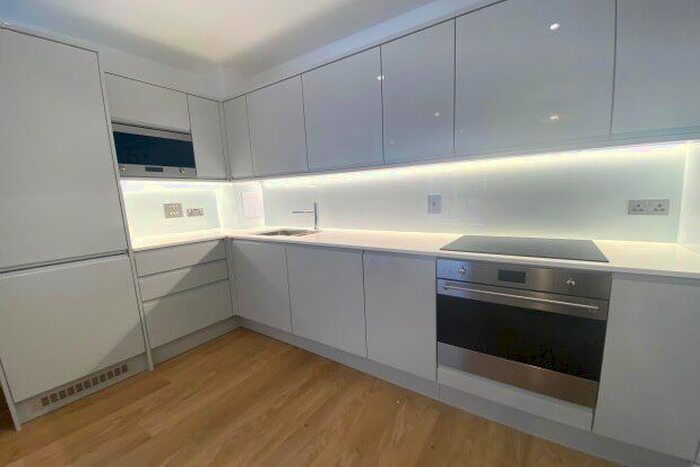 1 Bedroom Flat To Rent In Hooper Street, Birmingham, B18